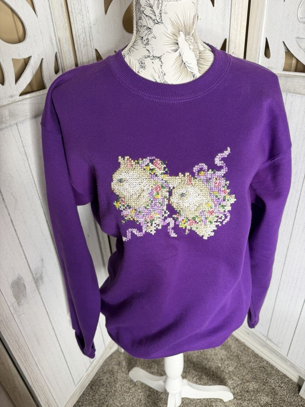 Vintage Sturdy Sweats By Lee Purple Pullover Sweater Cat Embroidered Size Medium